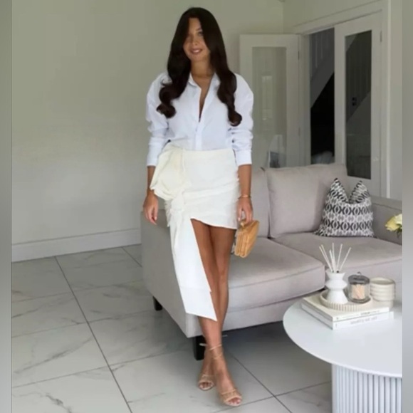 🦋 Bloggers Favorite 🦋 NWT Zara Knotted Mini Skirt ZW Collection Size M - Picture 11 of 16